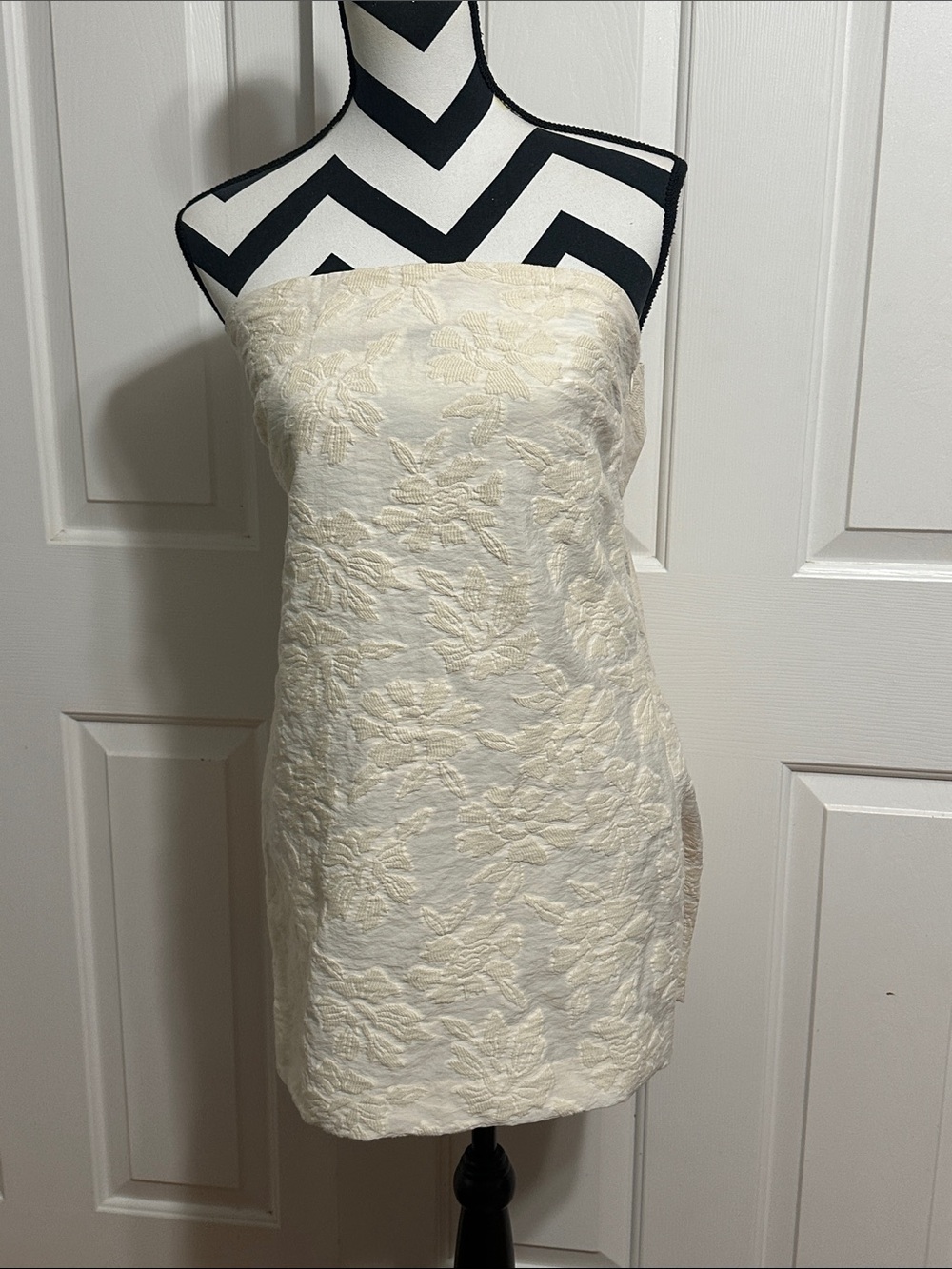 Anthropologie Bow Back Strapless Cream Floral Jacquard Mini Dress